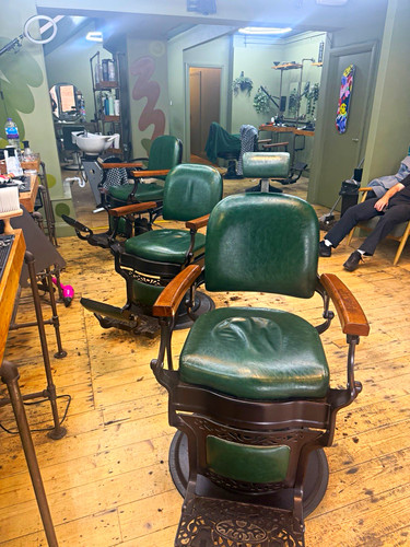 Green barber chair with - 8,