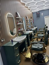 Barber Chairs with Headrests