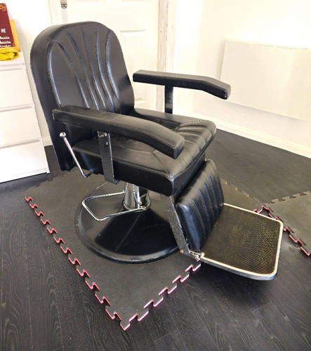 Black dir barber chair - black,