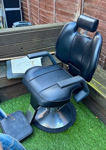 Black adjustable barber chair - black,